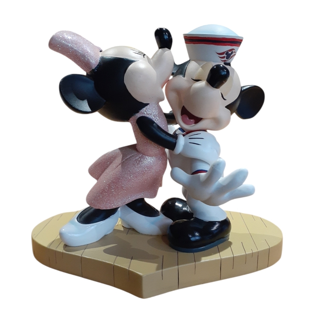 Disney Cruise Line Shipmates Mickey Minnie Heart Figurine 2006 Rare Collectible